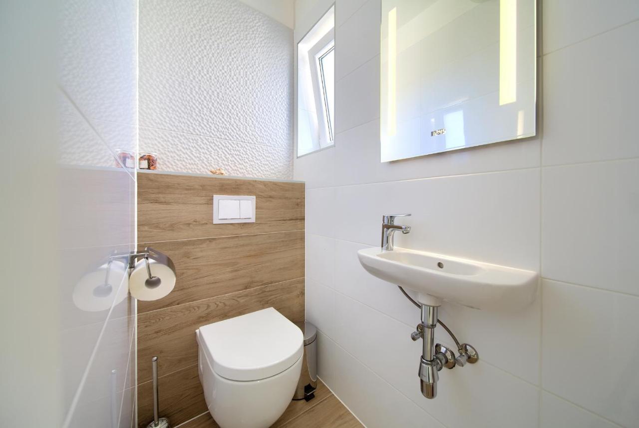 Apartments Nadica Deluxe Malinska Kültér fotó