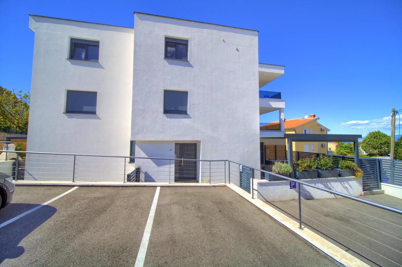 Apartments Nadica Deluxe Malinska Kültér fotó